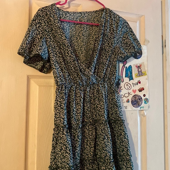 Cute green floral dress - Picture 1 of 1